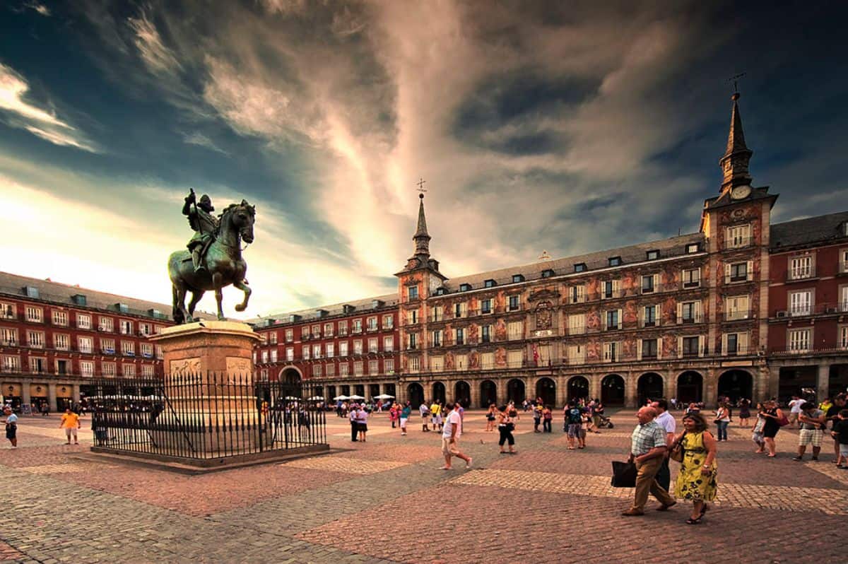 La Plaza Mayor - Easy Español