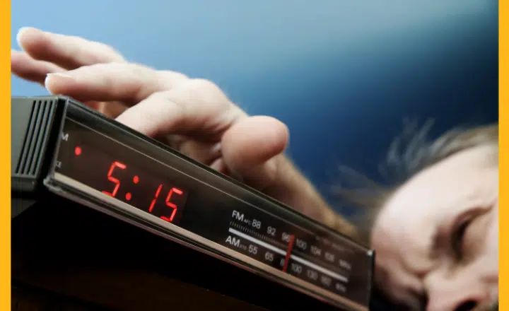 Saying of the day: No por mucho madrugar amanece más temprano - Easy Español