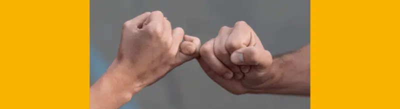 Saying of the Day: Lo prometido es deuda - Easy Español