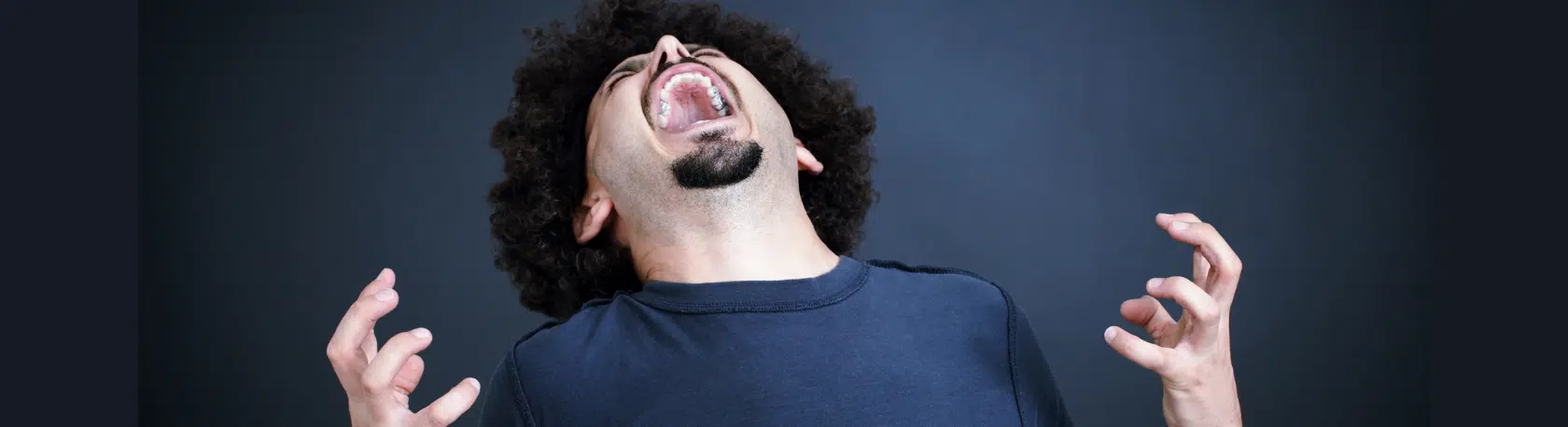 Saying of the day: "Poner el grito en el cielo" - Easy Español