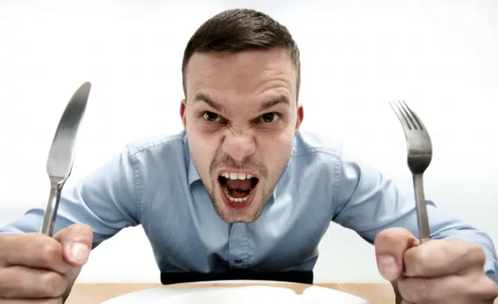 Saying of the day: Con la barriga vacía, ninguno muestra alegría - Easy Español