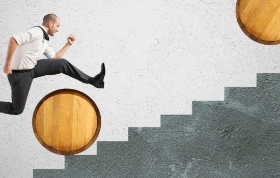 Saying of the day: Al mal paso darle prisa - Easy Español