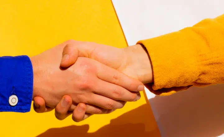 Saying of the day: En gustos y colores no discuten los doctores - Easy Español