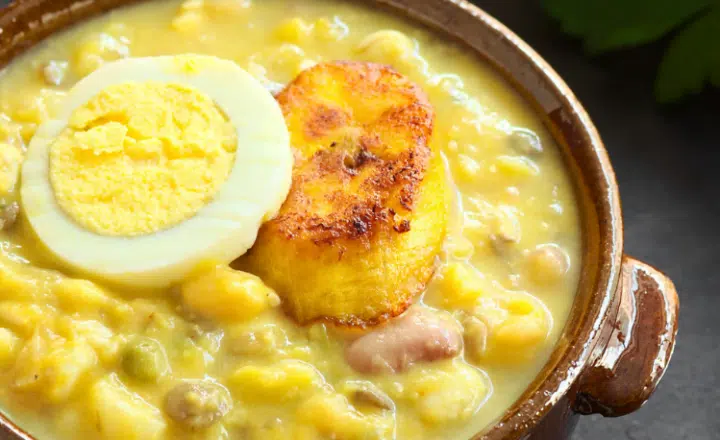Did you know that 'fanesca', a popular Ecuadorean dish, is only eaten at Easter? - Easy Español