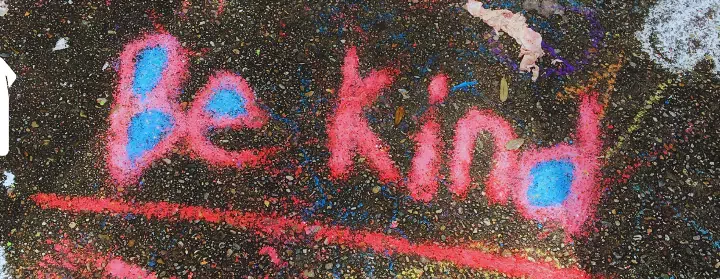 Saying of the day: Arte y buenos modales, abren puertas principales - Easy Español