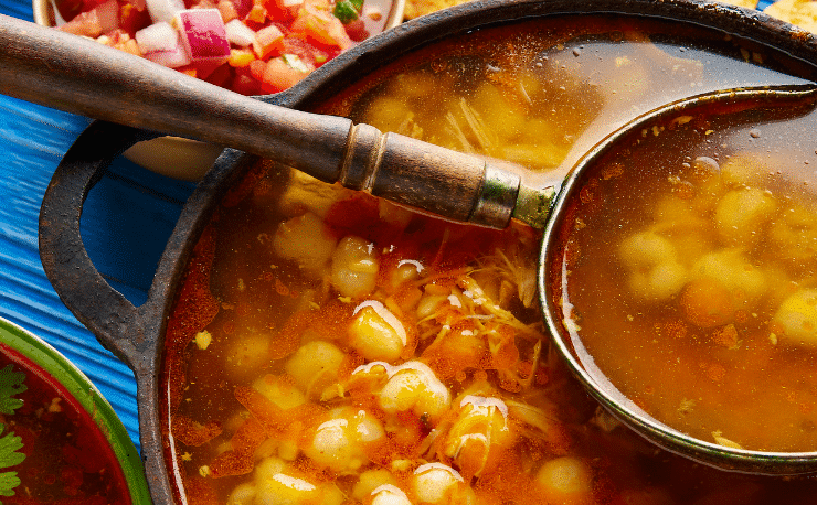 Easy Podcast - El pozole mexicano y su enigmática historia - Easy Español