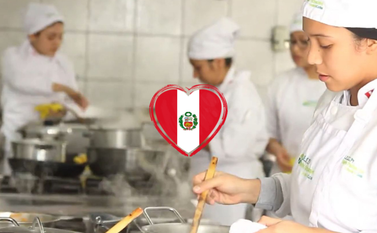 Practice your Spanish listening abilities: Pachacútec, una escuela de cocina que cambia vidas - Life-changing Peruvian culinary school - Spanish Podcast - Spanish listening - Easy Español