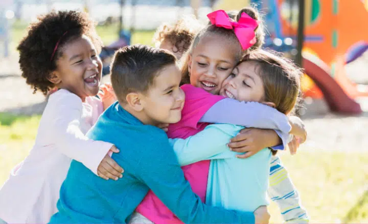 Improve your Spanish grammar knowledge: How to express reciprocity in Spanish (Upper Beginners) - Reciprocidad en español - Spanish Grammar Bites - Learn Spanish - Speak Spanish - Easy Español