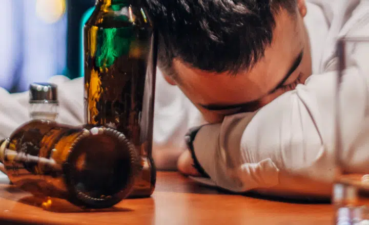 Boost up your Spanish vocabulary: "Estar hasta las chanclas" - Spanish sayings - Speak Spanish - Learn Spanish - Study Spanish - Easy Español