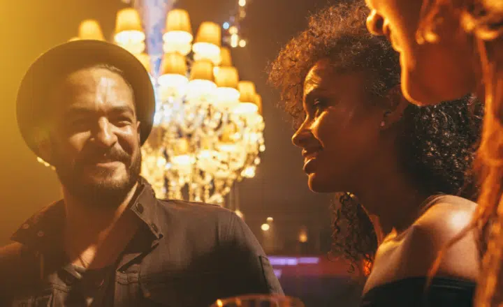 Broaden your Spanish vocabulary: Algarabía - Palabra del Día - Spanish Word of the Day - Learn Spanish - Speak Spanish - Practice Spanish - Easy Español