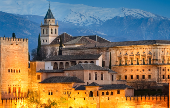 Develop your Spanish listening skills and learn more about la Alhambra - Spanish Podcast - Learn Spanish - Practice Spanish - Speak Spanish - Listen to Spanish - Easy Español