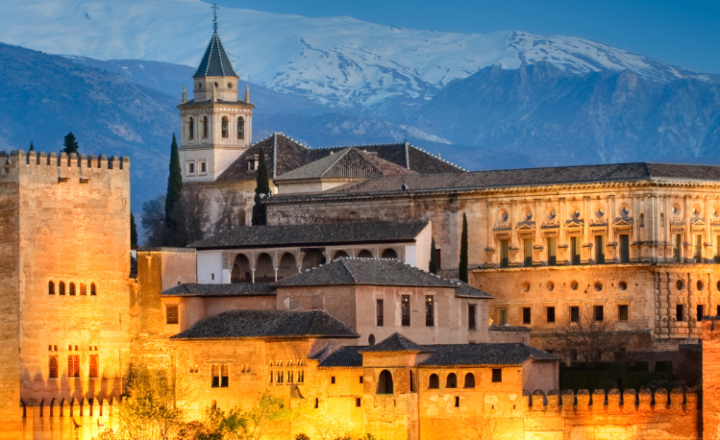 Develop your Spanish listening skills and learn more about la Alhambra - Spanish Podcast - Learn Spanish - Practice Spanish - Speak Spanish - Listen to Spanish - Easy Español