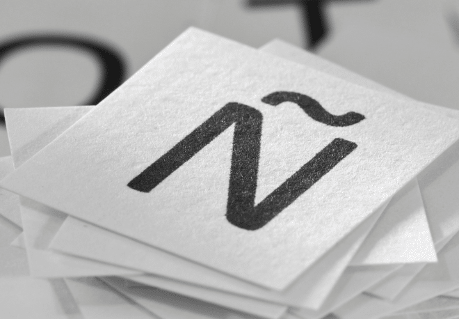 Hear about the interesting origins of the LETTER 'Ñ' while sprucing up your Spanish listening comprehension - Spanish Podcast - Spanish on the Go - Learn Spanish - Practice Spanish - Spanish listening - Spanish audio - Easy Español