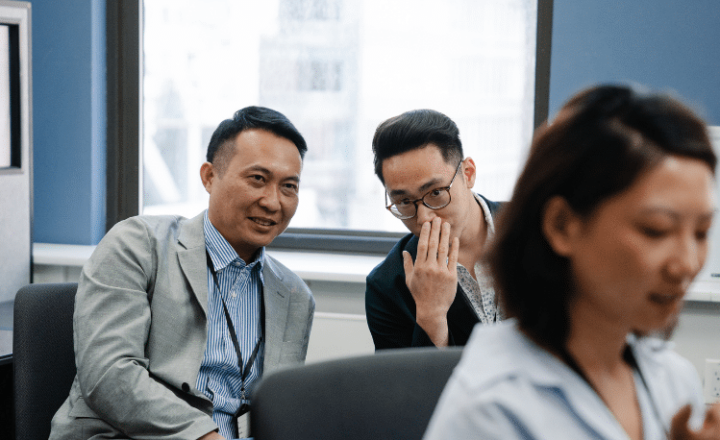 Palabra del día: COTILLEO - Speak Spanish - Practice Spanish - Learn Spanish - Easy Español