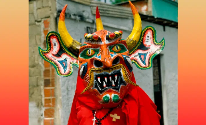 Listen to our Spanish Podcast to learn about the Venezuelan festivity known as LOS DIABLOS DANZANTES - Spanish on the Go - Spanish listening - Learn Spanish - Speak Spanish - Easy Español