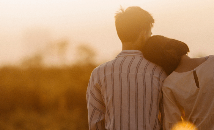 Learn Spanish expressions: 'El amor es eterno mientras dura' - Learn Spanish - Easy Español