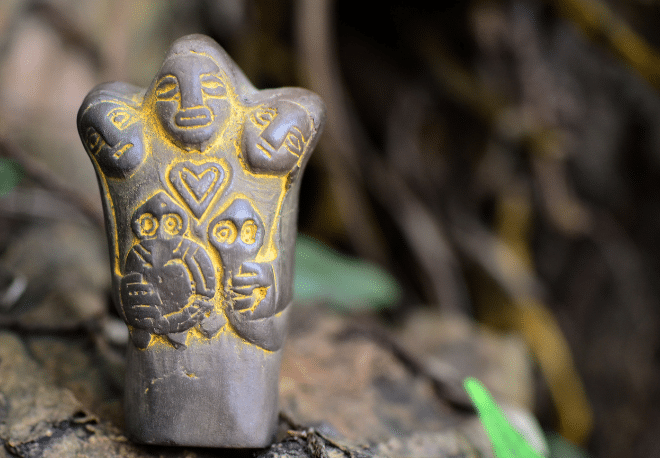 Spanish Podcast: Learn about the ancestral rituals that honor the Andean mother earth goddess during el DÍA DE LA PACHAMAMA - Spanish on the Go - Spanish listening comprehension - Spanish practice - Learn Spanish - Speak Spanish - Easy Español