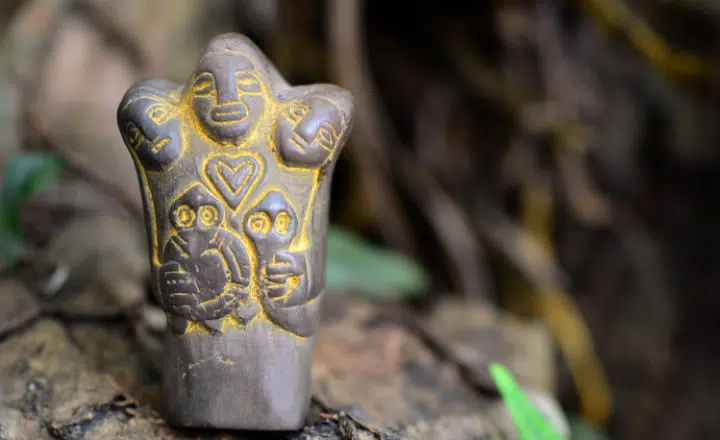 Spanish Podcast: Learn about the ancestral rituals that honor the Andean mother earth goddess during el DÍA DE LA PACHAMAMA - Spanish on the Go - Spanish listening comprehension - Spanish practice - Learn Spanish - Speak Spanish - Easy Español